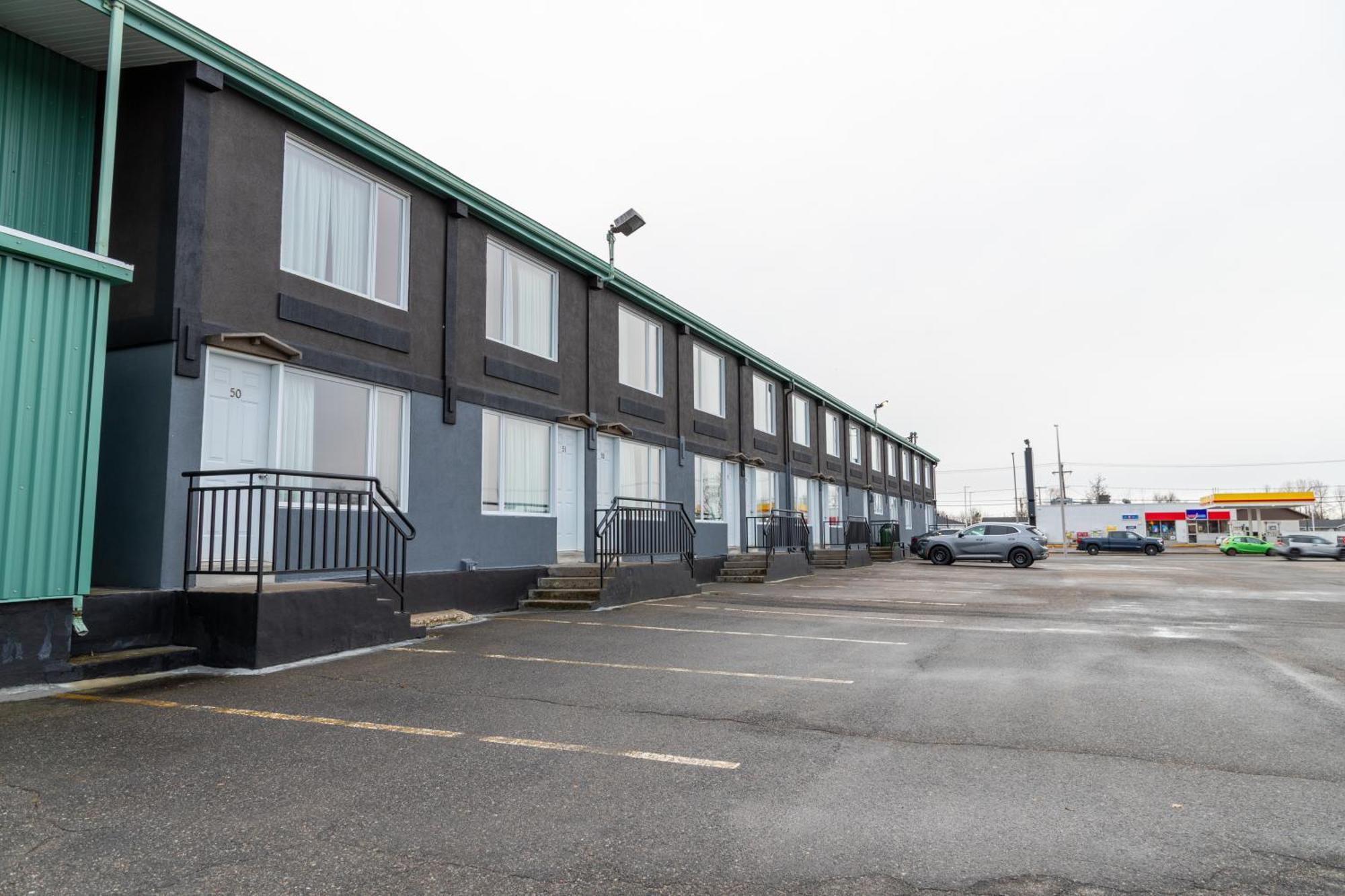Hôtel Les Mouettes Sept-Îles Exterior foto