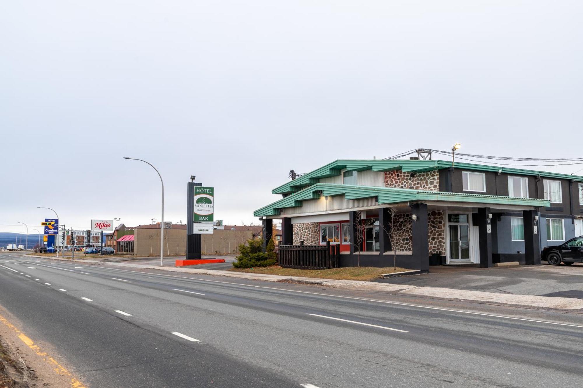 Hôtel Les Mouettes Sept-Îles Exterior foto